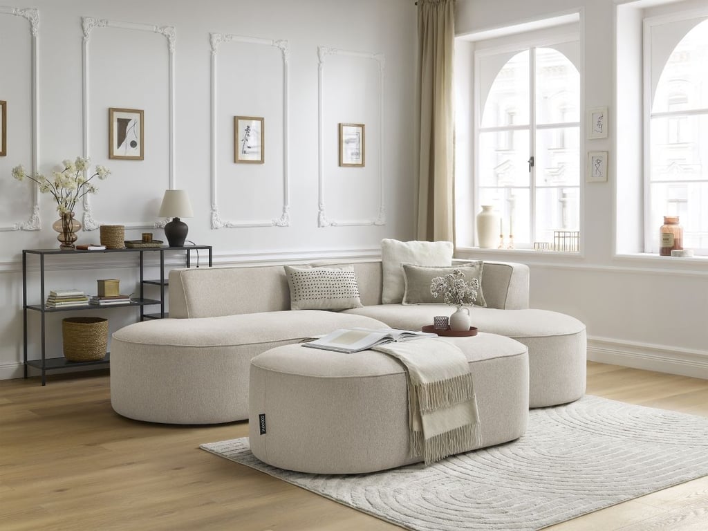 Produit similaire: Canapé d'angle fixe ROUSSEAU tissu chiné avec pouf beige angle droit BOBOCHIC 5 places