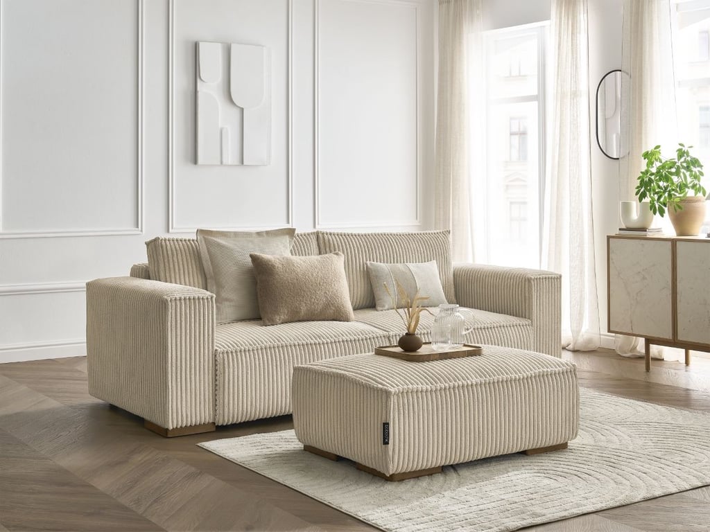 Produit similaire: Canapé droit convertible coffre CHELSEA gros côtelé doux avec pouf taupe BOBOCHIC 4 places
