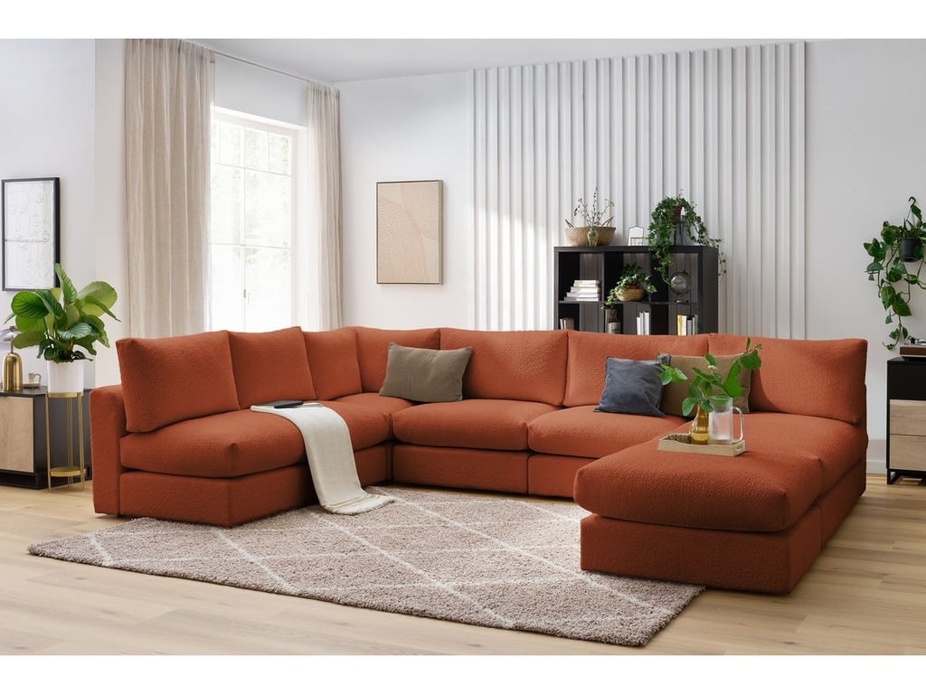 Produit similaire: Canapé d'angle fixe 100% modulable PARIS tissu bouclette 3 chauffeuses, 1 méridienne, 1 angle, 1 pouf orange BOBOCHIC 6 places