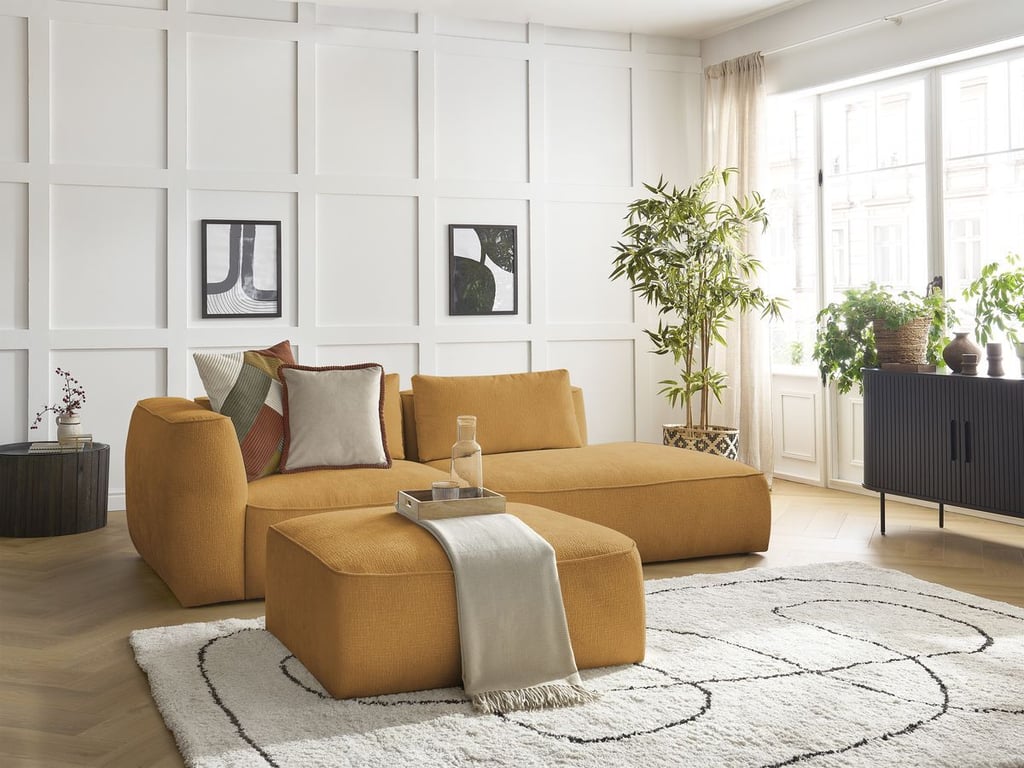 Produit similaire: Canapé droit fixe 3 places LEOPOLD tissu texturé avec pouf jaune accoudoir gauche BOBOCHIC