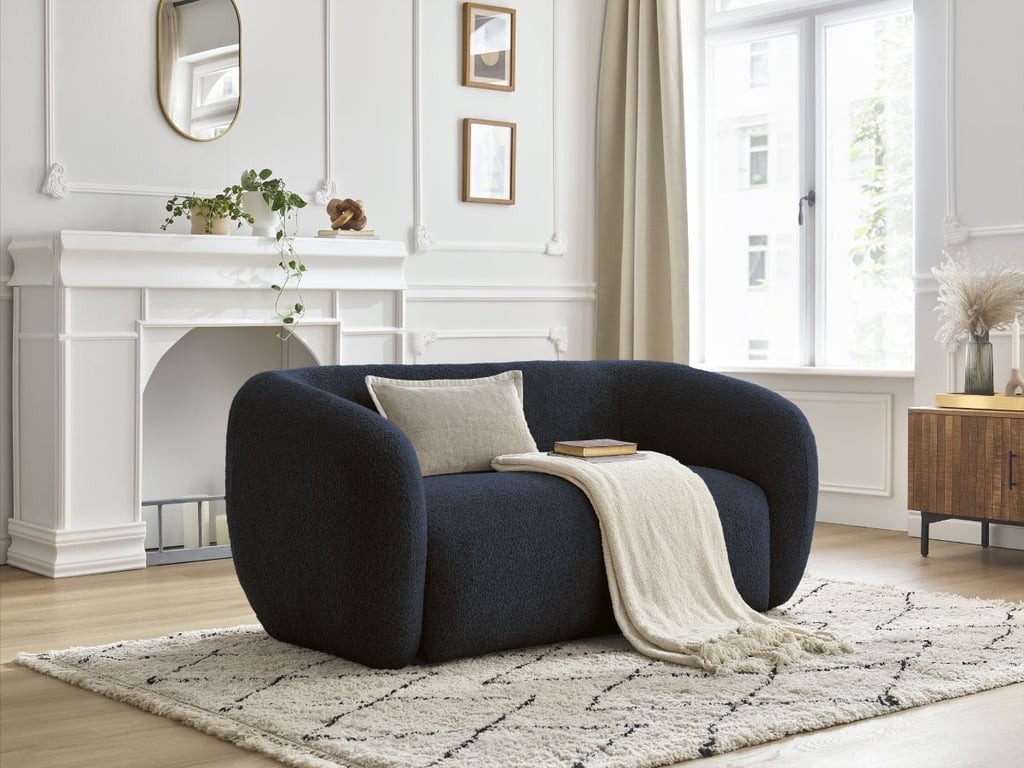 Produit similaire: Canapé droit fixe 2 places CELINE tissu bouclette bleu foncé BOBOCHIC