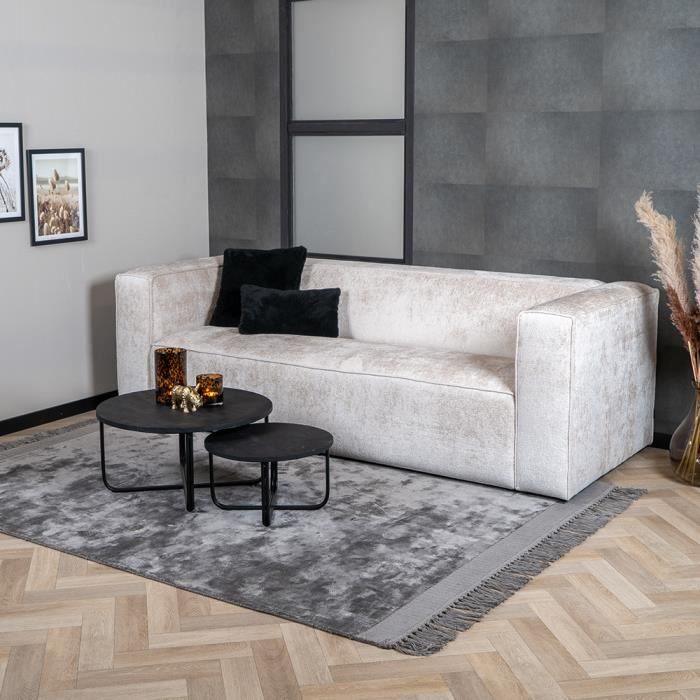 Produit similaire: Canapé 3 places Livin24 Memphis en tissu chenille blanc - Style scandinave et moderne - Confort ferme