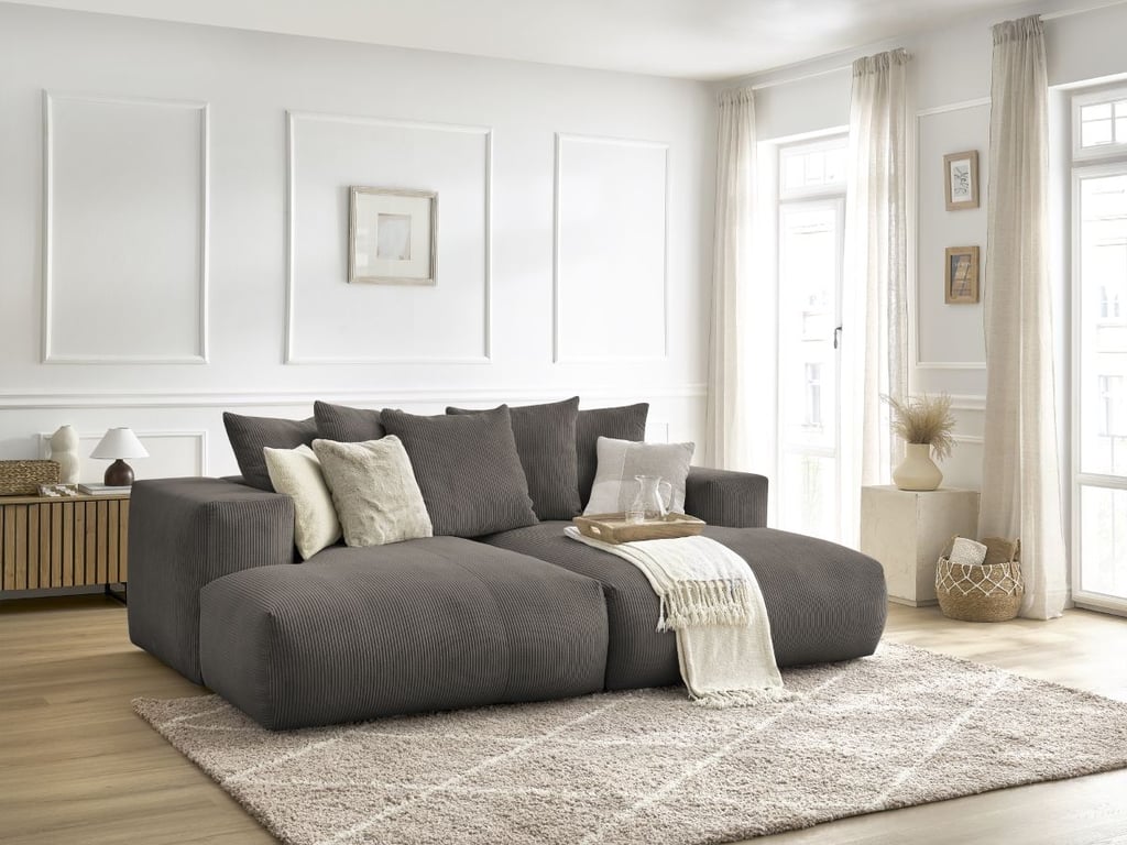 Produit similaire: Canapé droit fixe 4 places VOLTAIRE assise profonde taupe BOBOCHIC