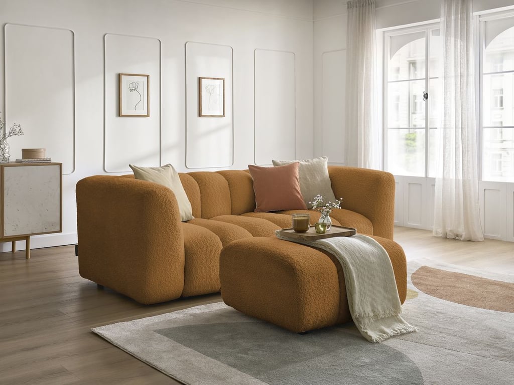 Produit similaire: Canapé droit fixe 3 places TALIA tissu bouclette avec pouf jaune BOBOCHIC