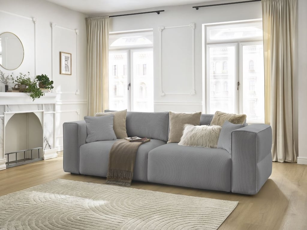 Produit similaire: Canapé droit convertible coffre EZECHIEL tissu chiné gris clair BOBOCHIC 3 places