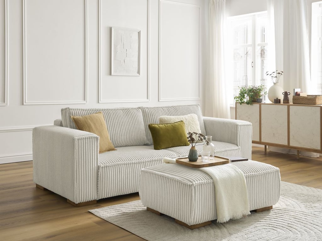 Produit similaire: Canapé droit fixe 3 places CHELSEA gros côtelé doux avec pouf beige BOBOCHIC