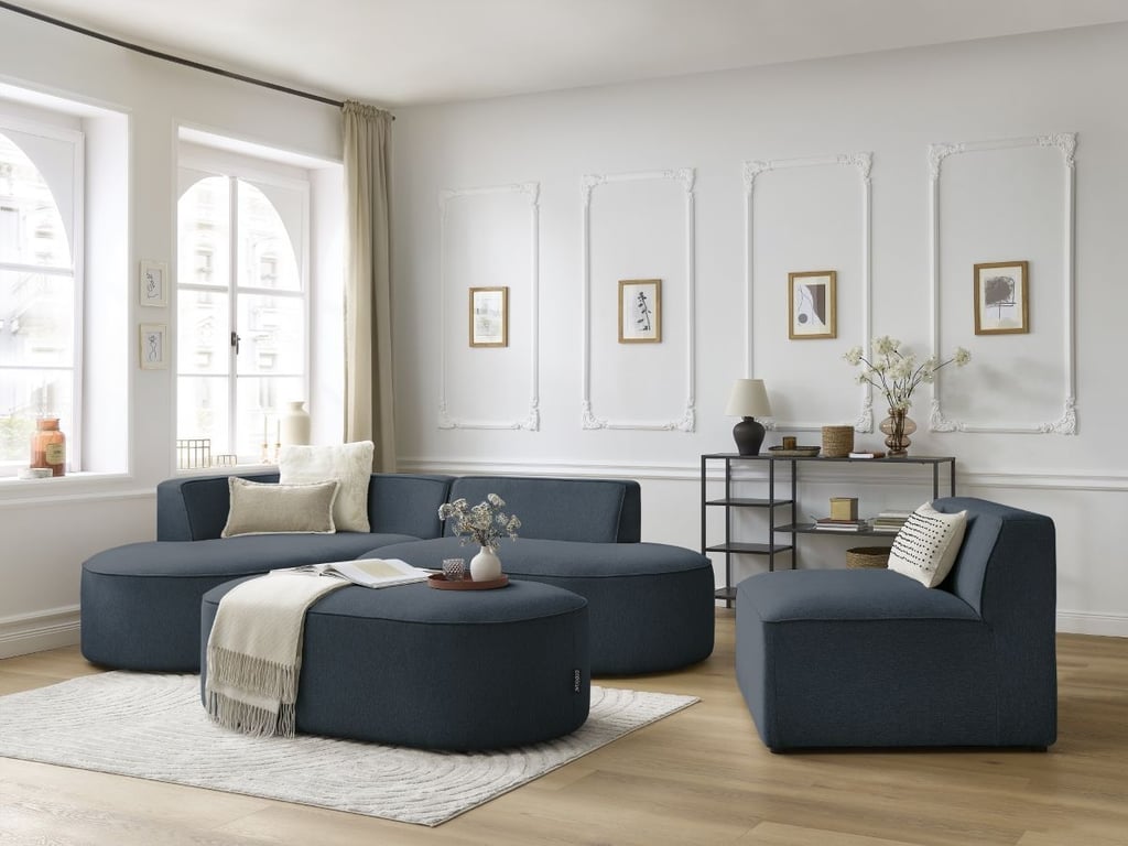 Produit similaire: Canapé d'angle fixe modulable ROUSSEAU tissu chiné avec 1 chauffeuse et 1 pouf bleu foncé angle gauche BOBOCHIC 6 places