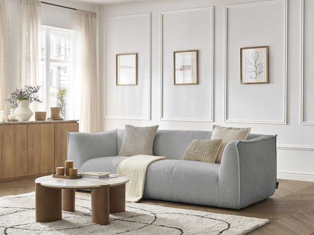 Produit similaire: Canapé droit fixe 3 places GIORGIA tissu bouclette gris clair BOBOCHIC