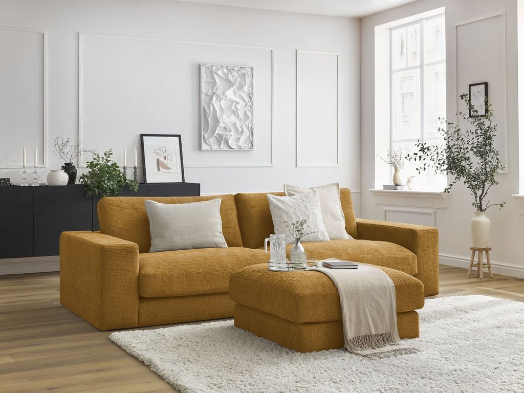 Produit similaire: Canapé droit fixe 3 places LEONARD tissu texturé avec pouf jaune BOBOCHIC