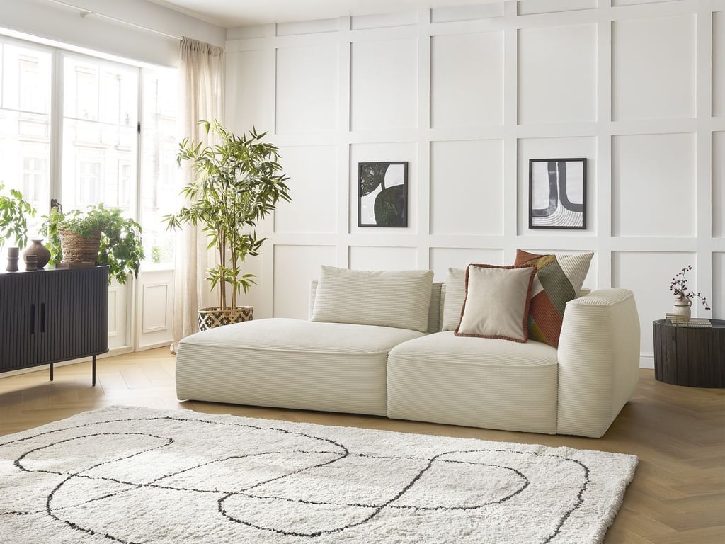 Produit similaire: Canapé droit fixe 3 places LEOPOLD velours côtelé beige accoudoir droit BOBOCHIC