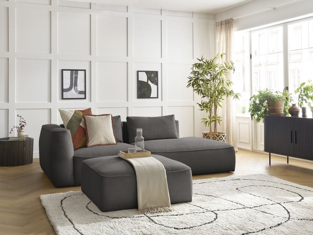 Produit similaire: Canapé droit fixe 3 places LEOPOLD velours côtelé avec pouf taupe accoudoir gauche BOBOCHIC