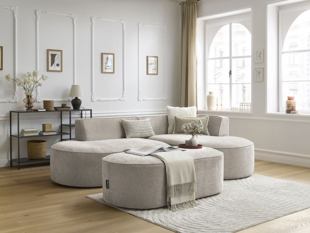 Produit similaire: Canapé d'angle fixe ROUSSEAU tissu texturé avec pouf beige angle droit BOBOCHIC 5 places