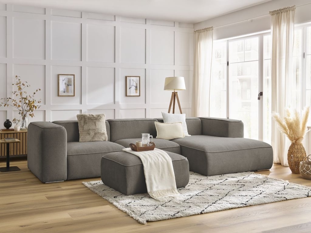 Produit similaire: Canapé d'angle fixe ZEPHYR avec pouf taupe angle droit BOBOCHIC 5 places