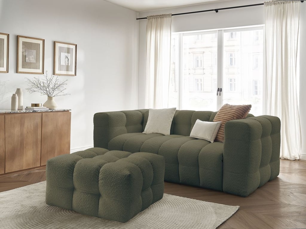 Produit similaire: Canapé droit convertible 3 places CLOUD tissu bouclette avec pouf vert BOBOCHIC 4 places
