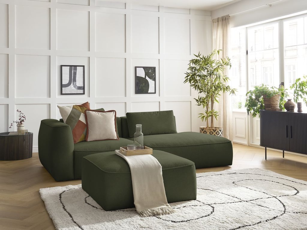 Produit similaire: Canapé droit fixe 3 places LEOPOLD tissu chiné avec pouf vert foncé accoudoir gauche BOBOCHIC