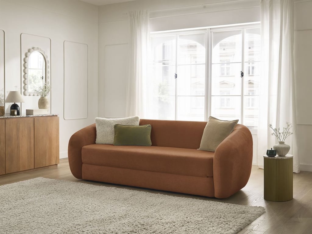 Produit similaire: Canapé droit convertible déplimousse NEYO tissu lisse orange BOBOCHIC 3 places