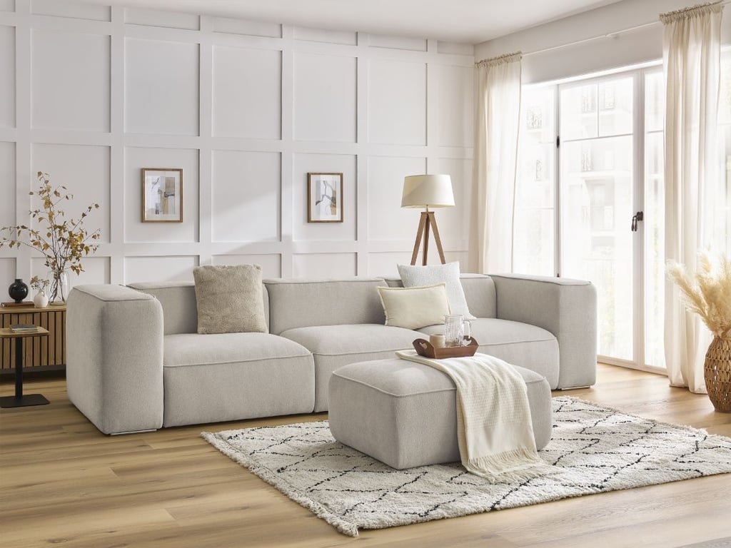 Produit similaire: Canapé droit fixe 3 places ZEPHYR avec pouf beige BOBOCHIC