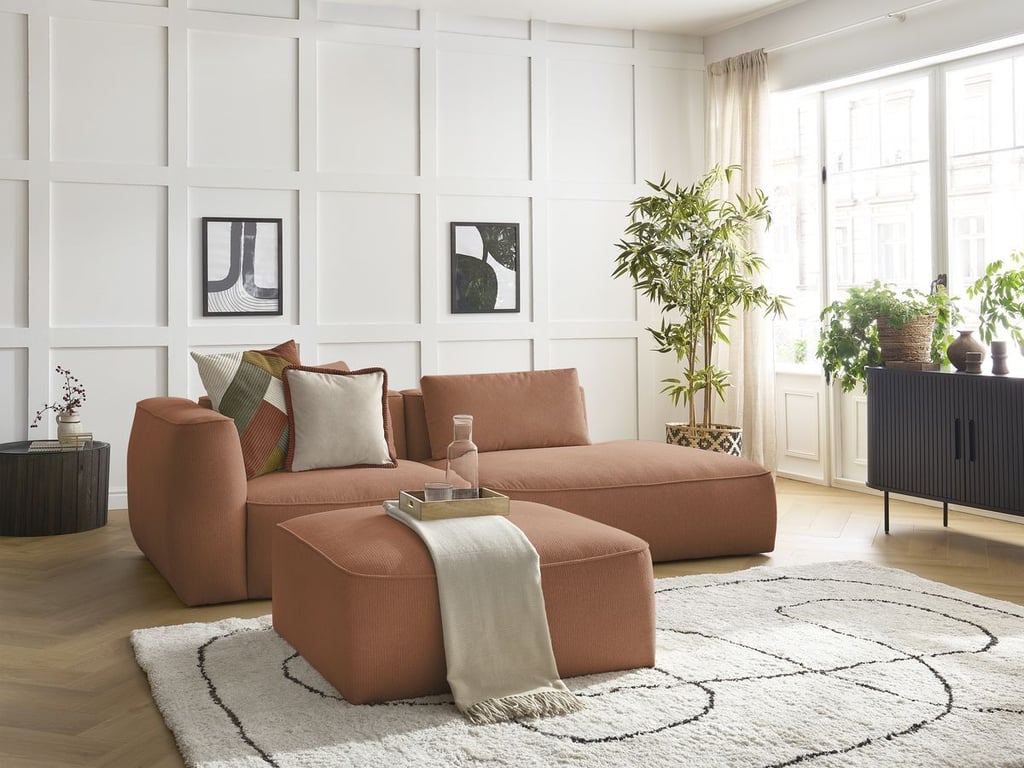 Produit similaire: Canapé droit fixe 3 places LEOPOLD tissu chiné avec pouf orange accoudoir gauche BOBOCHIC