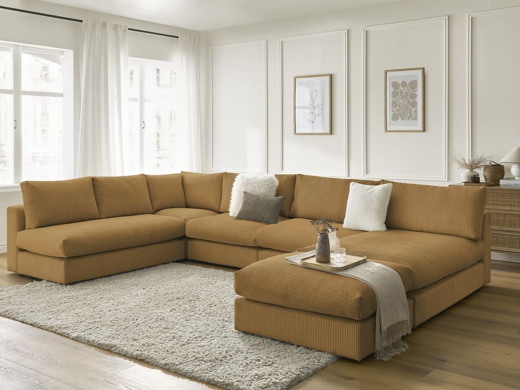 Produit similaire: Canapé d'angle modulable PARIS velours côtelé avec 3 chauffeuses, 1 méridienne, 1 angle, et 1 pouf jaune BOBOCHIC 6 places