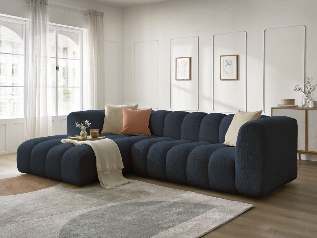 Produit similaire: Canapé d'angle fixe TALIA tissu bouclette bleu foncé angle gauche BOBOCHIC 4 places