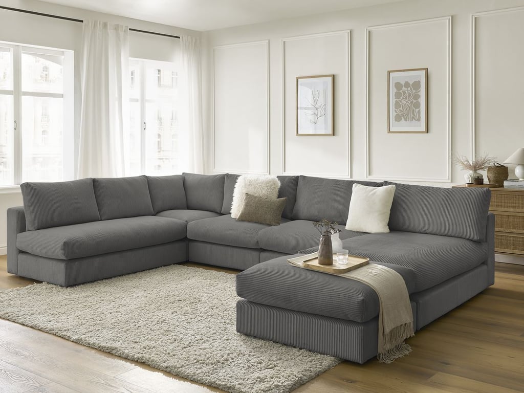 Produit similaire: Canapé d'angle modulable PARIS velours côtelé avec 3 chauffeuses, 1 méridienne, 1 angle, et 1 pouf gris foncé BOBOCHIC 6 places