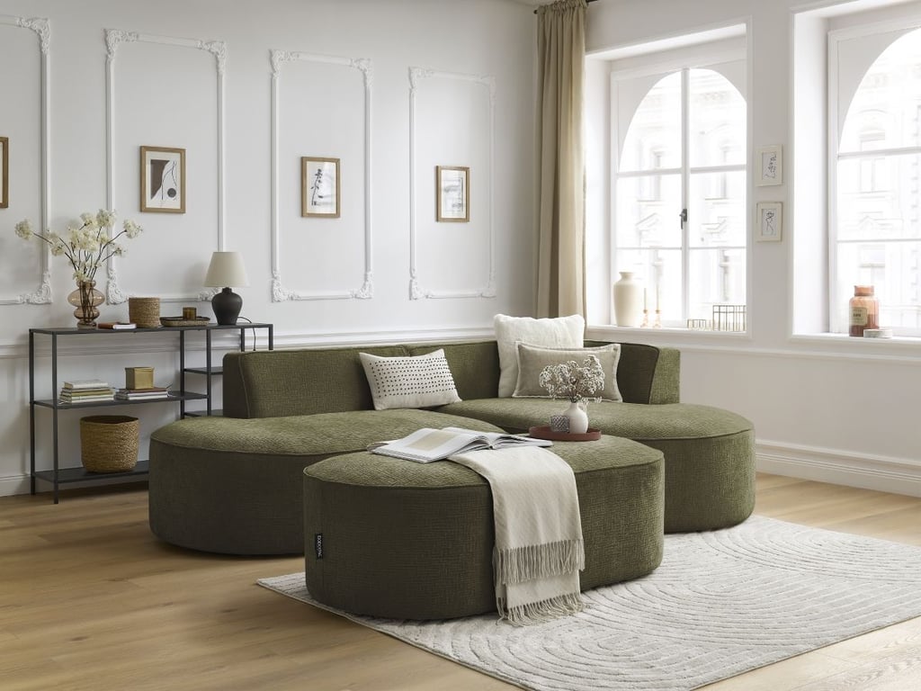 Produit similaire: Canapé d'angle fixe ROUSSEAU tissu texturé avec pouf vert angle droit BOBOCHIC 5 places