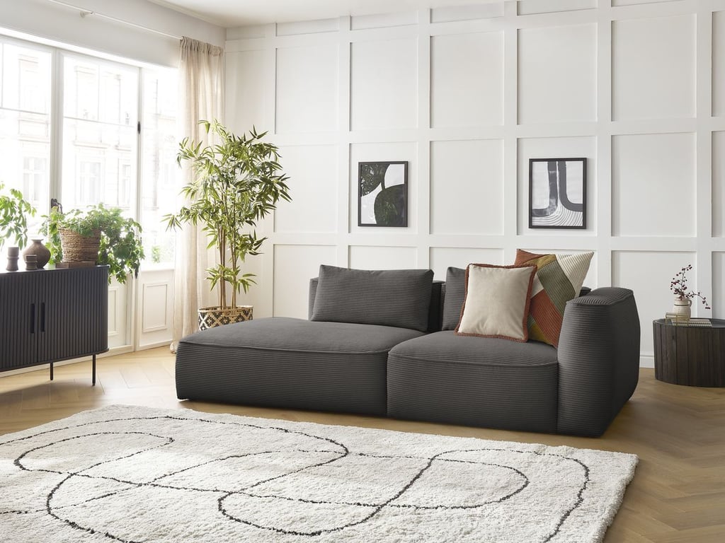 Produit similaire: Canapé droit fixe 3 places LEOPOLD velours côtelé taupe accoudoir droit BOBOCHIC