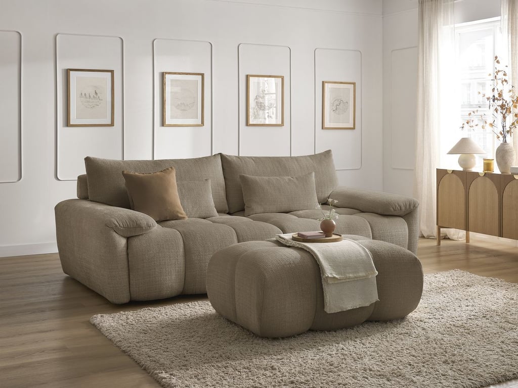 Produit similaire: Canapé droit fixe 3 places IVANE tissu texturé avec pouf marron BOBOCHIC