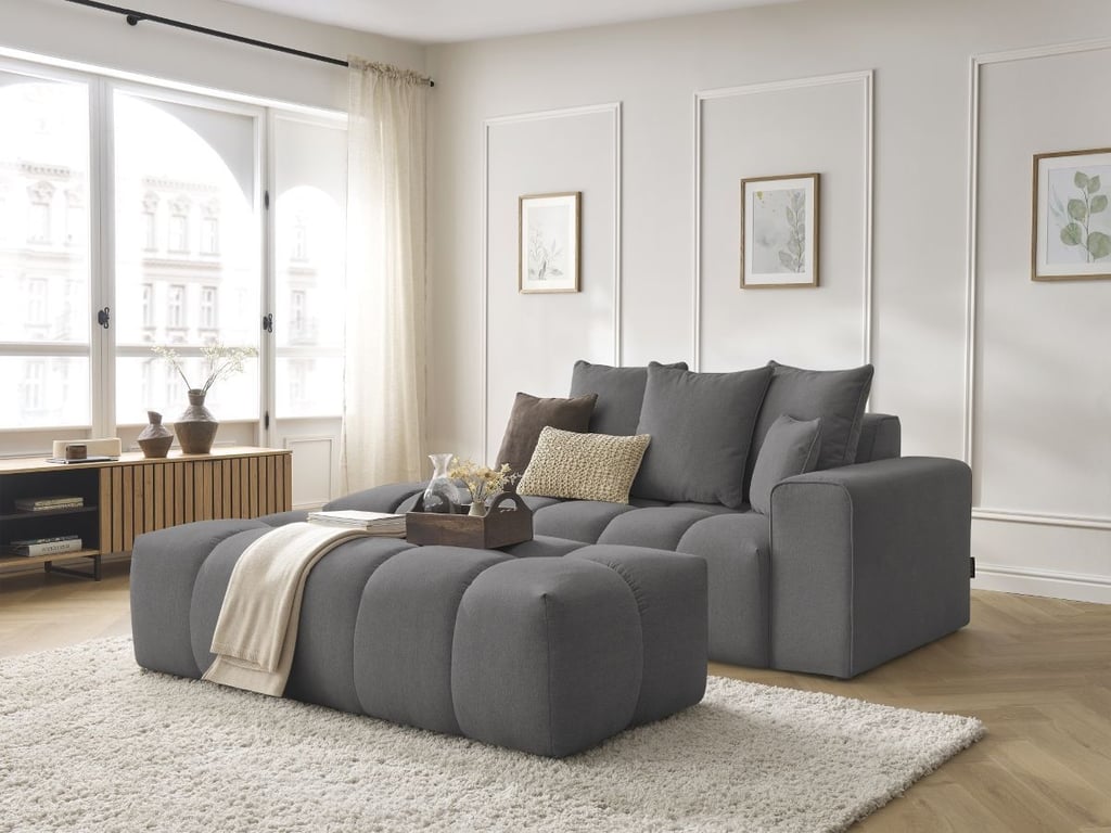 Produit similaire: Canapé droit fixe MONT-BLANC tissu chiné avec pouf gris foncé accoudoir droit BOBOCHIC 5 places