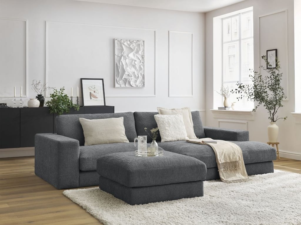 Produit similaire: Canapé d'angle fixe LEONARD tissu texturé avec pouf gris foncé angle droit BOBOCHIC 5 places