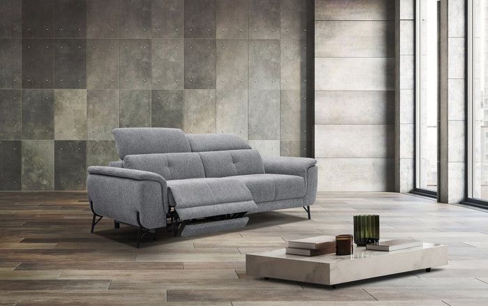 Produit similaire: Canapé droit 3 places avec relax électrique à gauche tissu gris - AVENA - Moderne - Confortable - Design