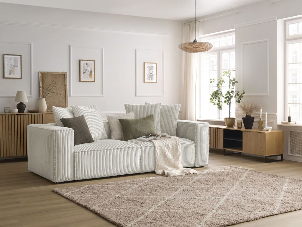 Produit similaire: Canapé droit fixe 3 places NINA velours côtelé gris clair BOBOCHIC