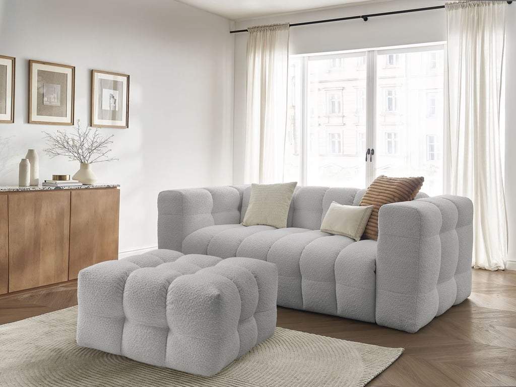 Produit similaire: Canapé droit convertible 3 places CLOUD tissu bouclette avec pouf gris clair BOBOCHIC 4 places