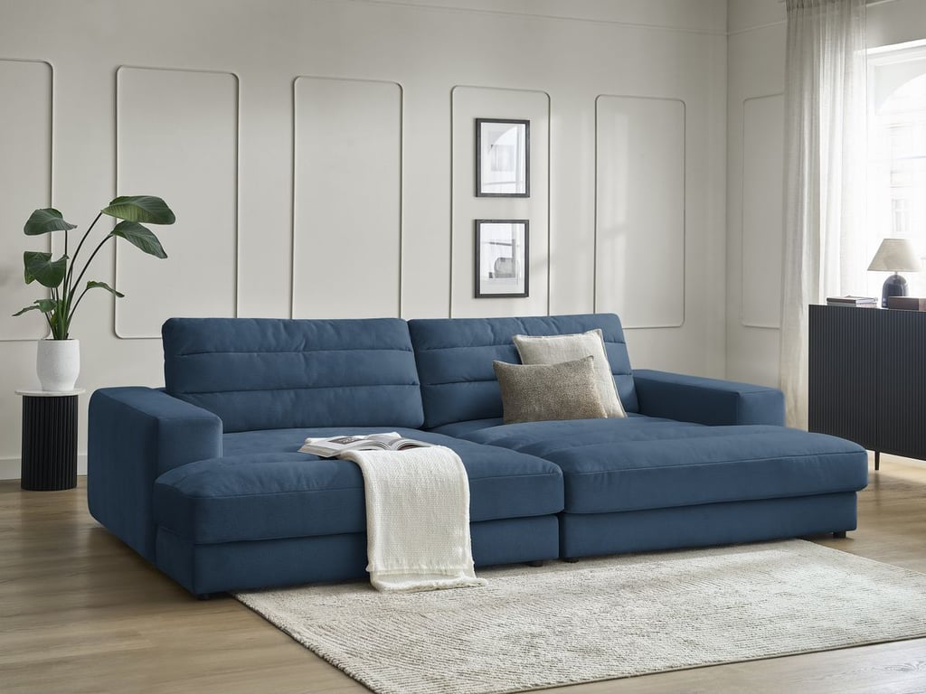 Produit similaire: Canapé droit fixe 4 places SIERRA assise profonde velours bleu foncé BOBOCHIC