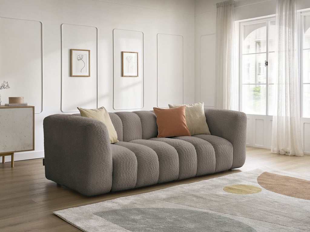 Produit similaire: Canapé droit fixe 3 places TALIA tissu bouclette marron BOBOCHIC