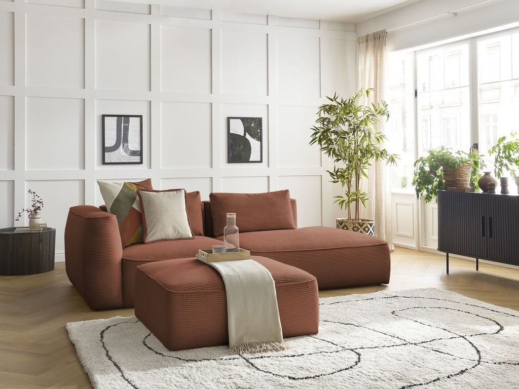 Produit similaire: Canapé droit fixe 3 places LEOPOLD velours côtelé avec pouf orange accoudoir gauche BOBOCHIC