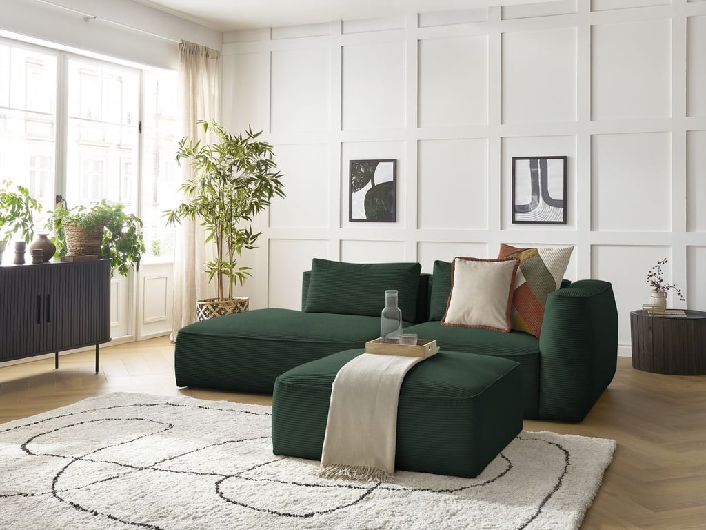 Produit similaire: Canapé droit fixe 3 places LEOPOLD velours côtelé avec pouf vert foncé accoudoir droit BOBOCHIC