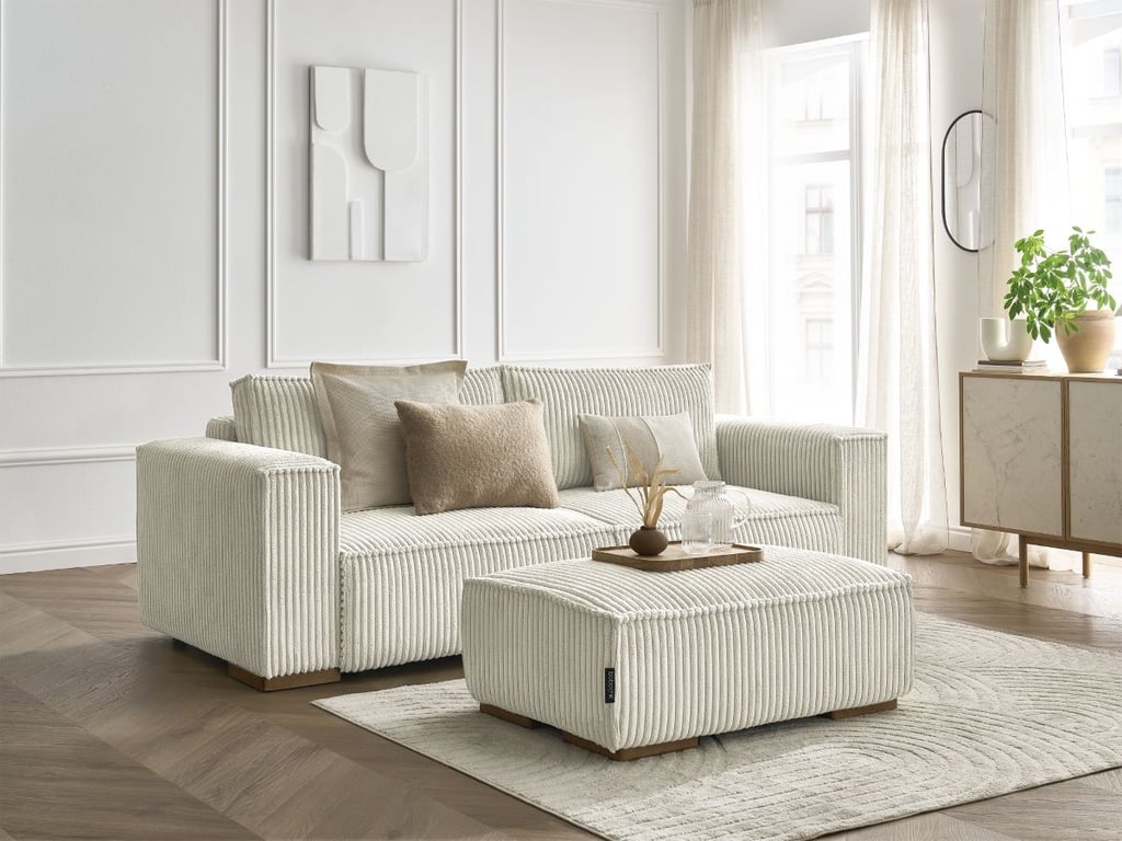 Produit similaire: Canapé droit convertible coffre CHELSEA gros côtelé doux avec pouf beige BOBOCHIC 4 places