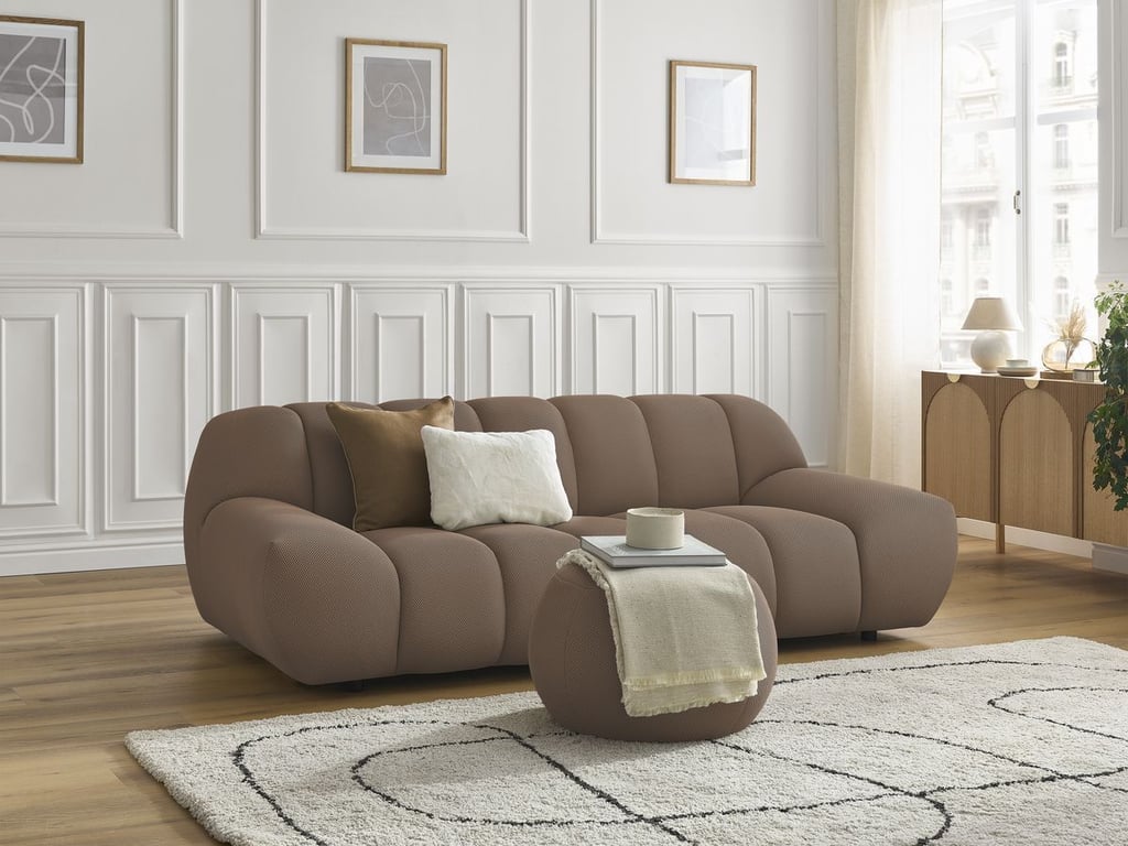 Produit similaire: Canapé droit fixe 2 places HAYDEN tissu mesh avec pouf petit marron BOBOCHIC
