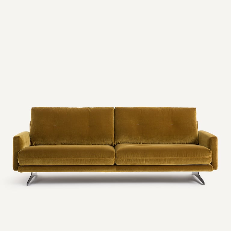 Produit similaire: DELICATO canapé 3 places en velours marron