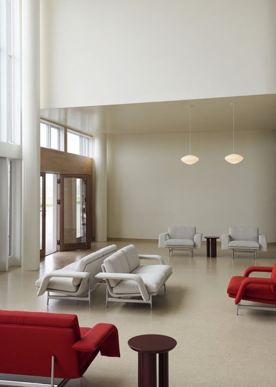 Canapé droit en tissu beige et acier chromé 194x85x70cm Meantime AV30 - &tradition