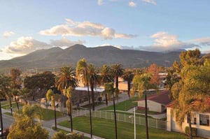 Rosie taxi cab provides airport transportation to and from Fillmore CA