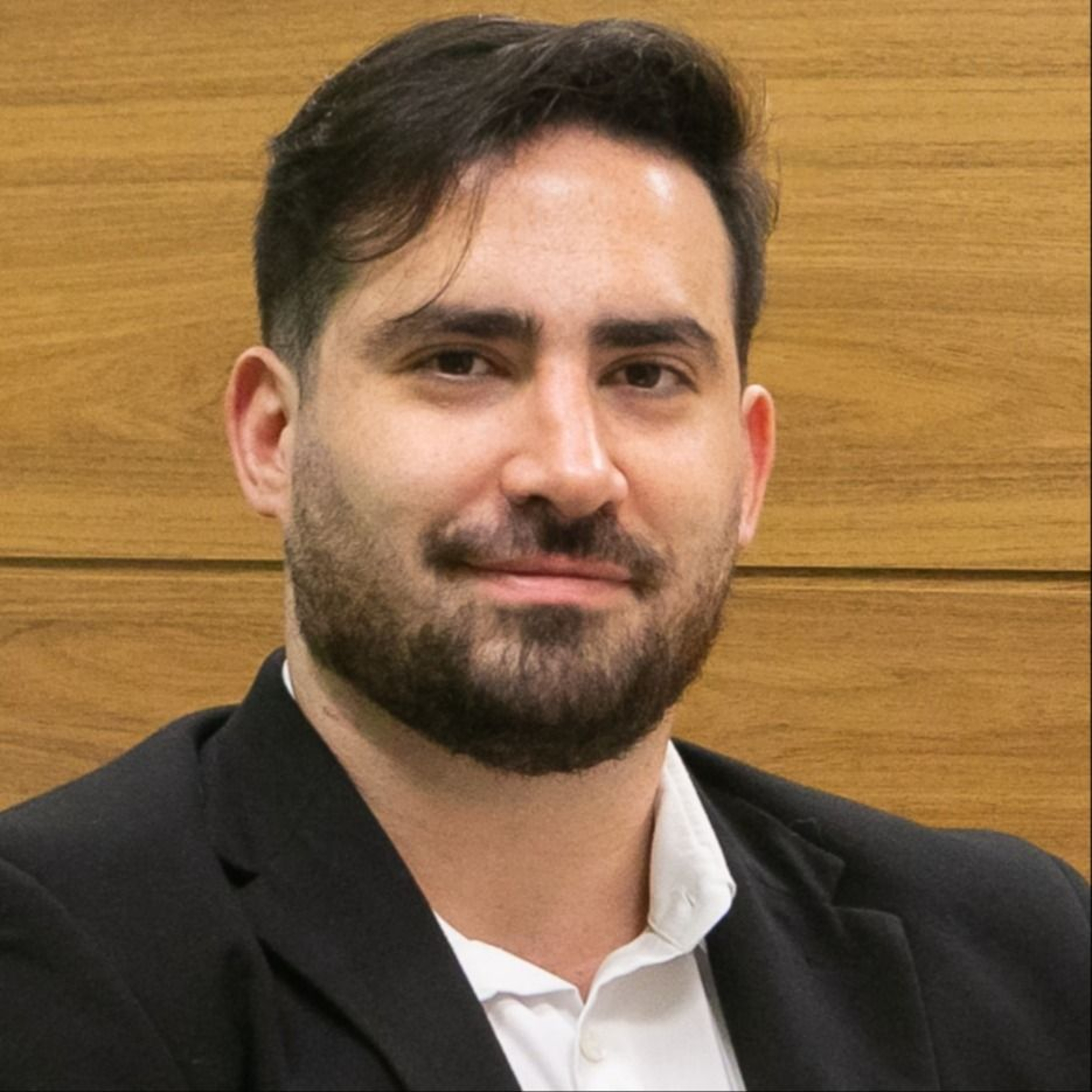 Dr. Lucas Bàrberi