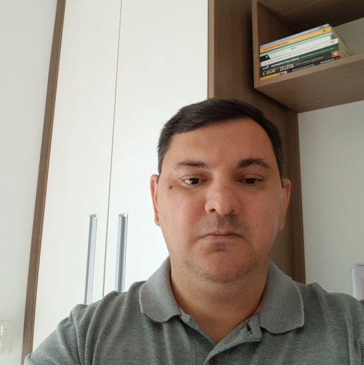 Dr. Edwaner Bondarczuk