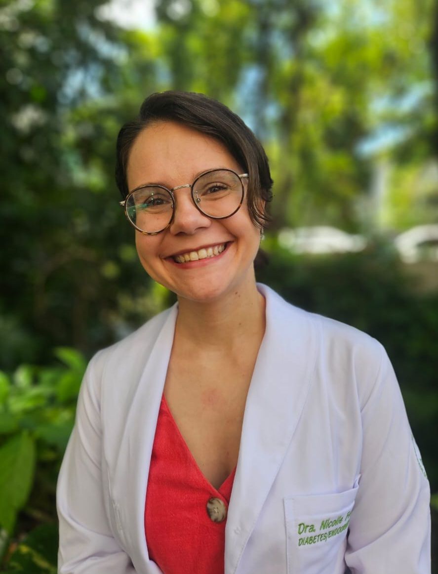 Dra. Nicolle Ferrari