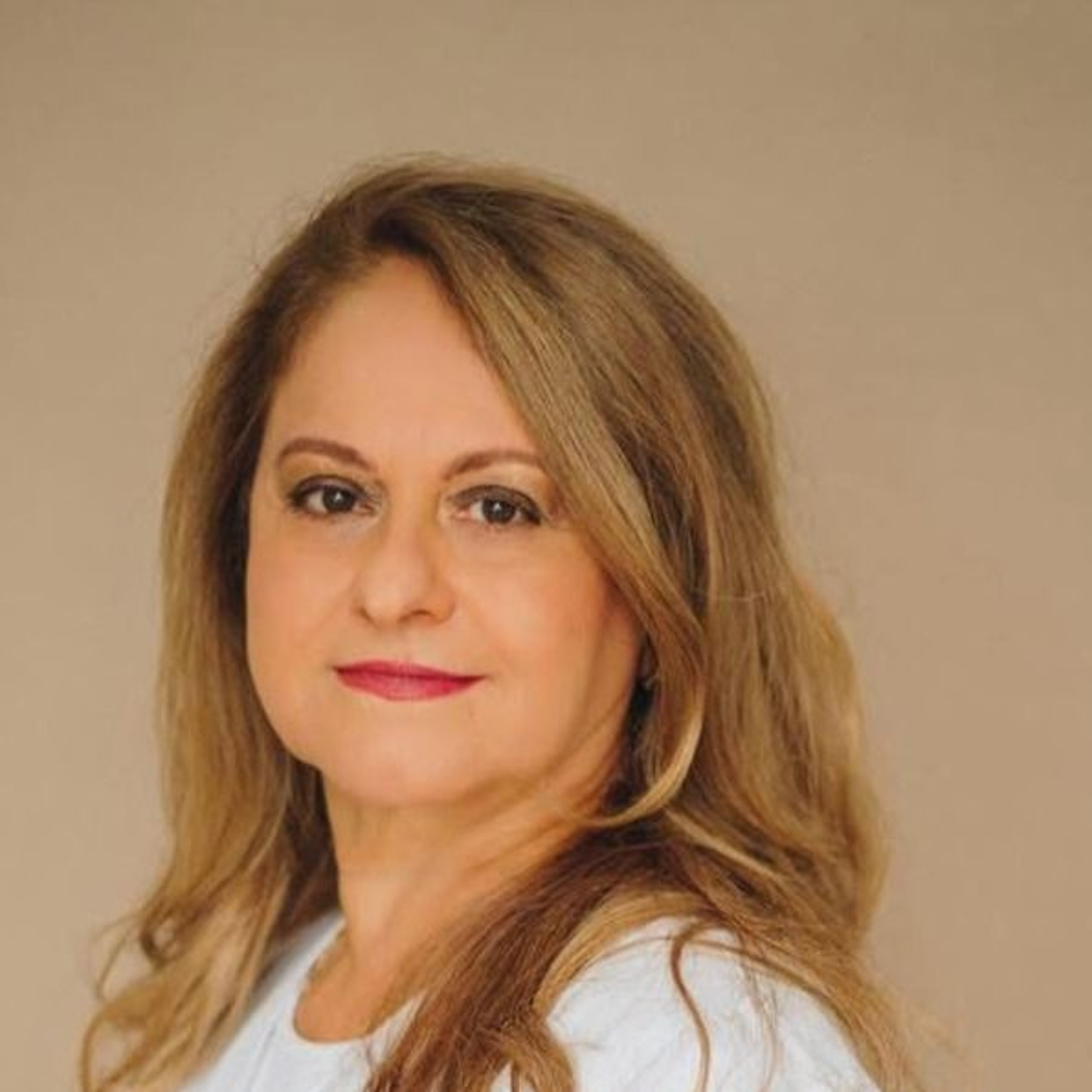 Dra. Aparecida Pereira