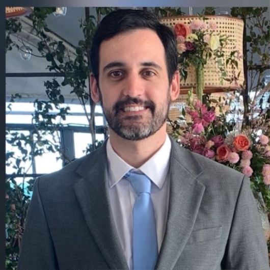 Dr. Eduardo Rodrigues