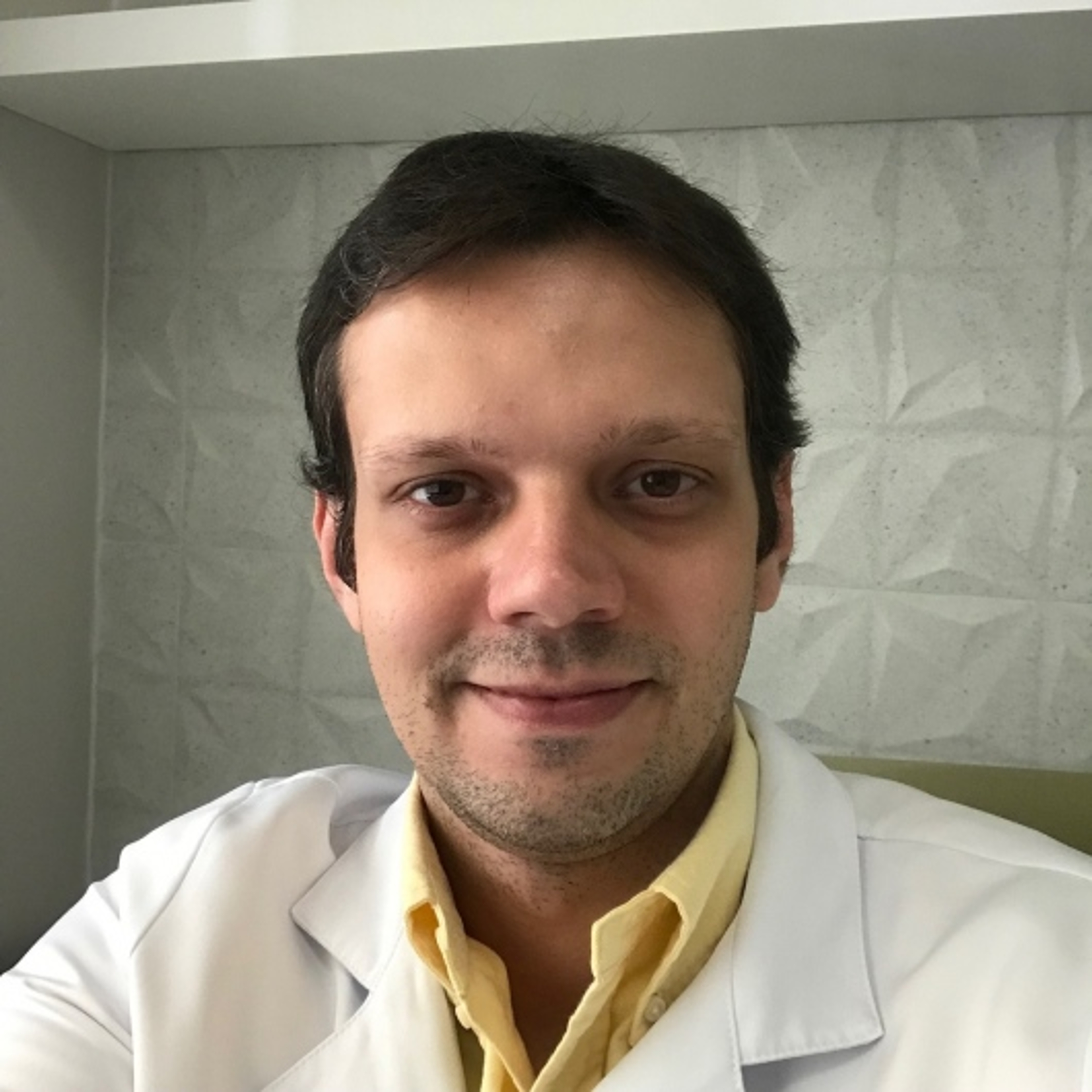 Dr. Eduardo Romero