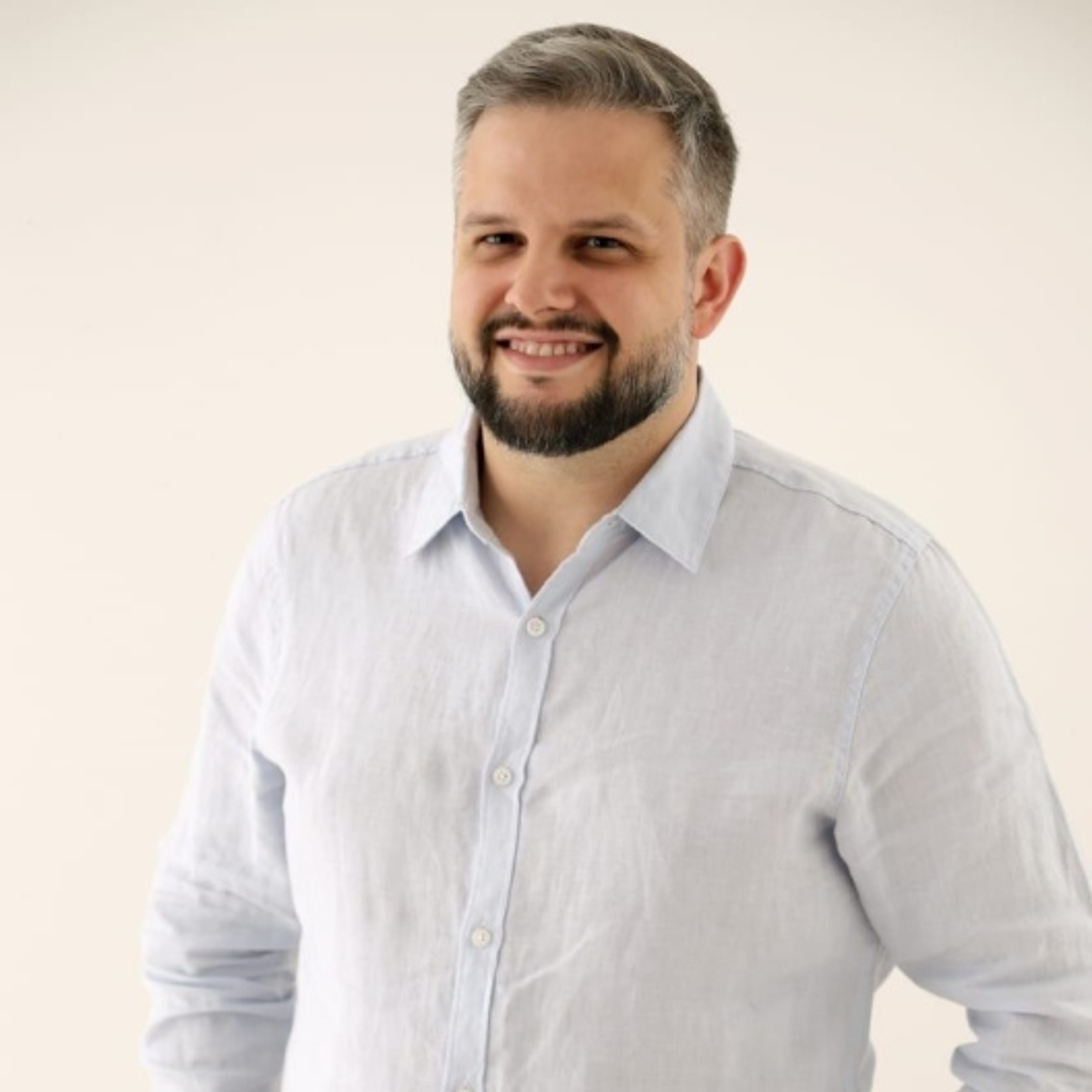 Dr. Leonardo Leonardi
