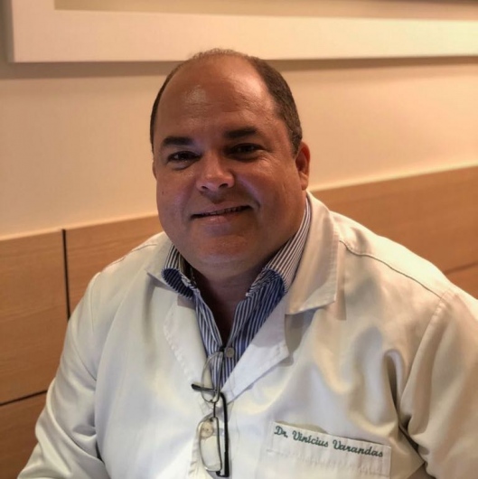 Dr. Vinícius Silva